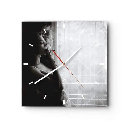 Reloj de pared - Reloj de vidrio - Una mujer en una pose sensual en una fotografía en blanco y negro. - 30x30cm - Un momento sensual - Decoración de pared moderna para salón y dormitorio ARTTOR