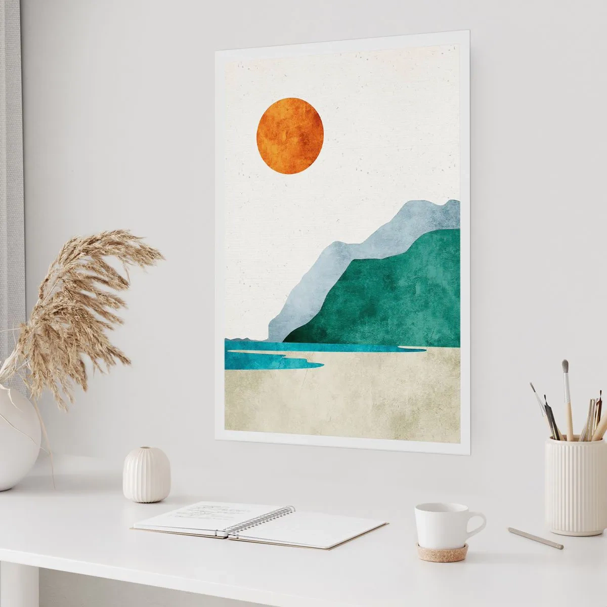 Póster - Paisaje de montaña minimalista con playa y sol. - 50x70cm - Un paisaje como debe ser - Decoración de pared moderna para salón y dormitorio ARTTOR