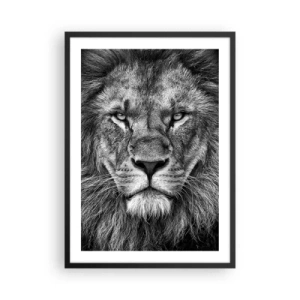 Póster en marco negro - Retrato en blanco y negro de un majestuoso león. - 50x70cm - Con el atuendo de la coronación - Decoración de pared moderna para salón y dormitorio ARTTOR