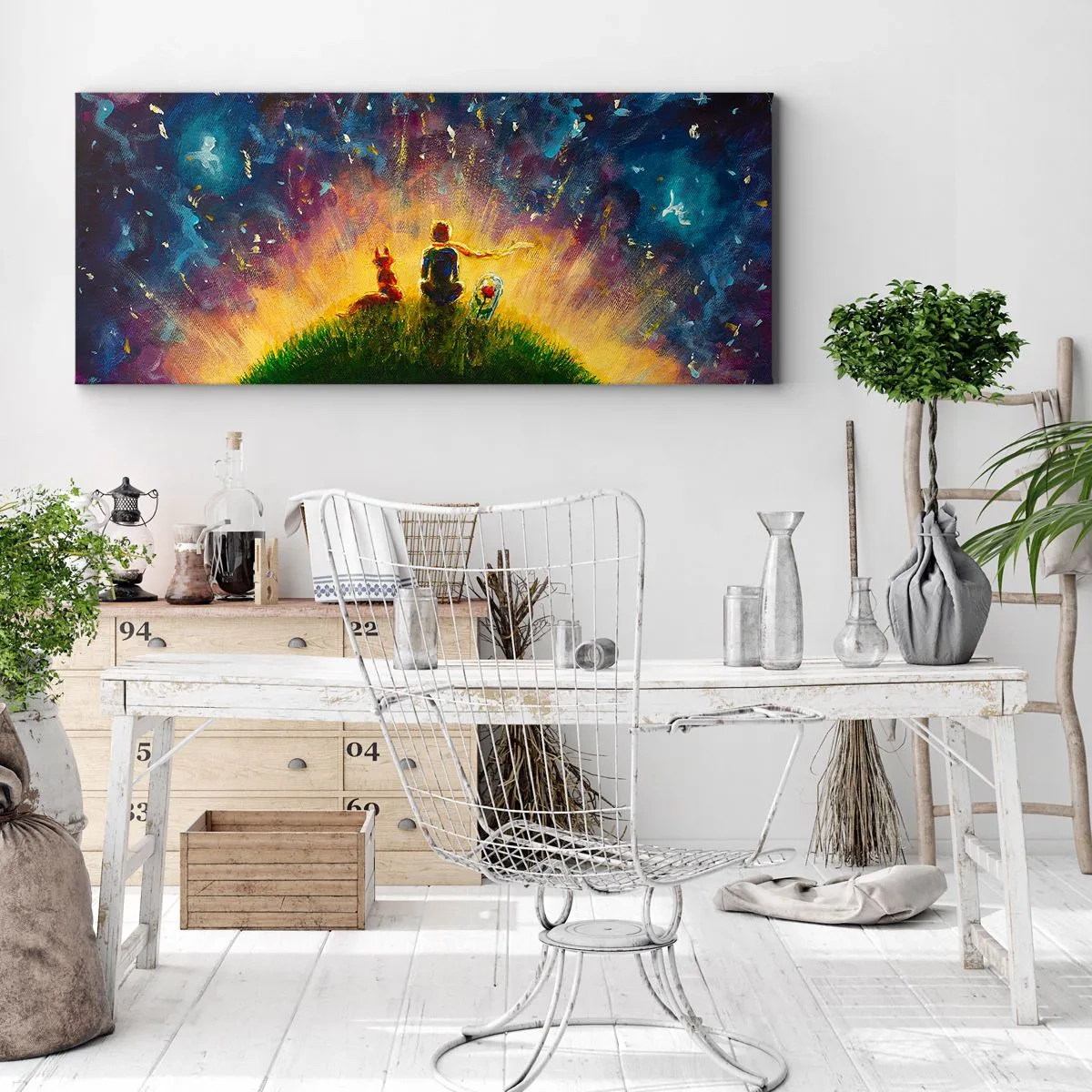 Cuadro sobre lienzo - Impresión de Imagen - Figuras en una colina verde rodeada de un cielo estrellado. - 160x50cm - Amor y amistad - lo único entero - Decoración de pared moderna para salón y dormitorio ARTTOR