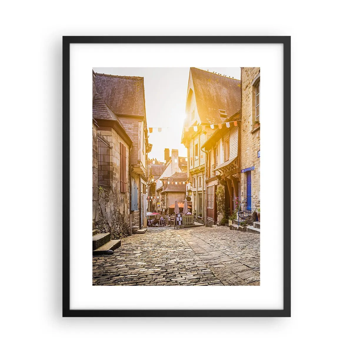 Póster en marco negro - El fantasma blanco de la ciudad - 40x50 cm