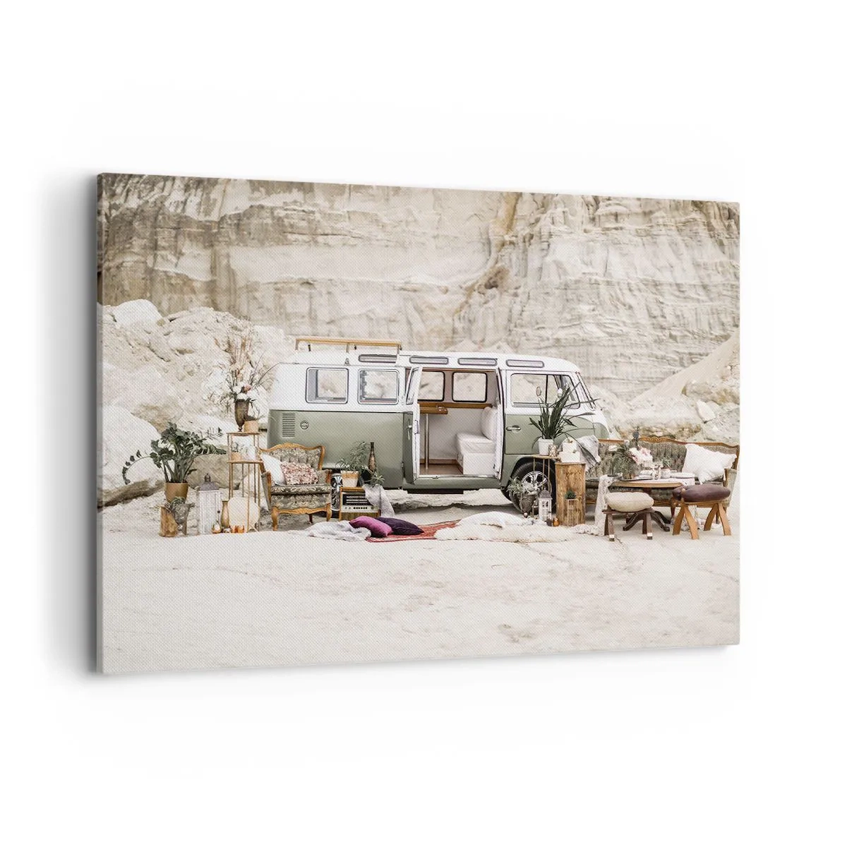 Cuadro sobre lienzo - Impresión de Imagen - Una caravana retro con diseño boho frente a un paisaje rocoso. - 100x70cm - Hora de empezar el viaje - Decoración de pared moderna para salón y dormitorio ARTTOR