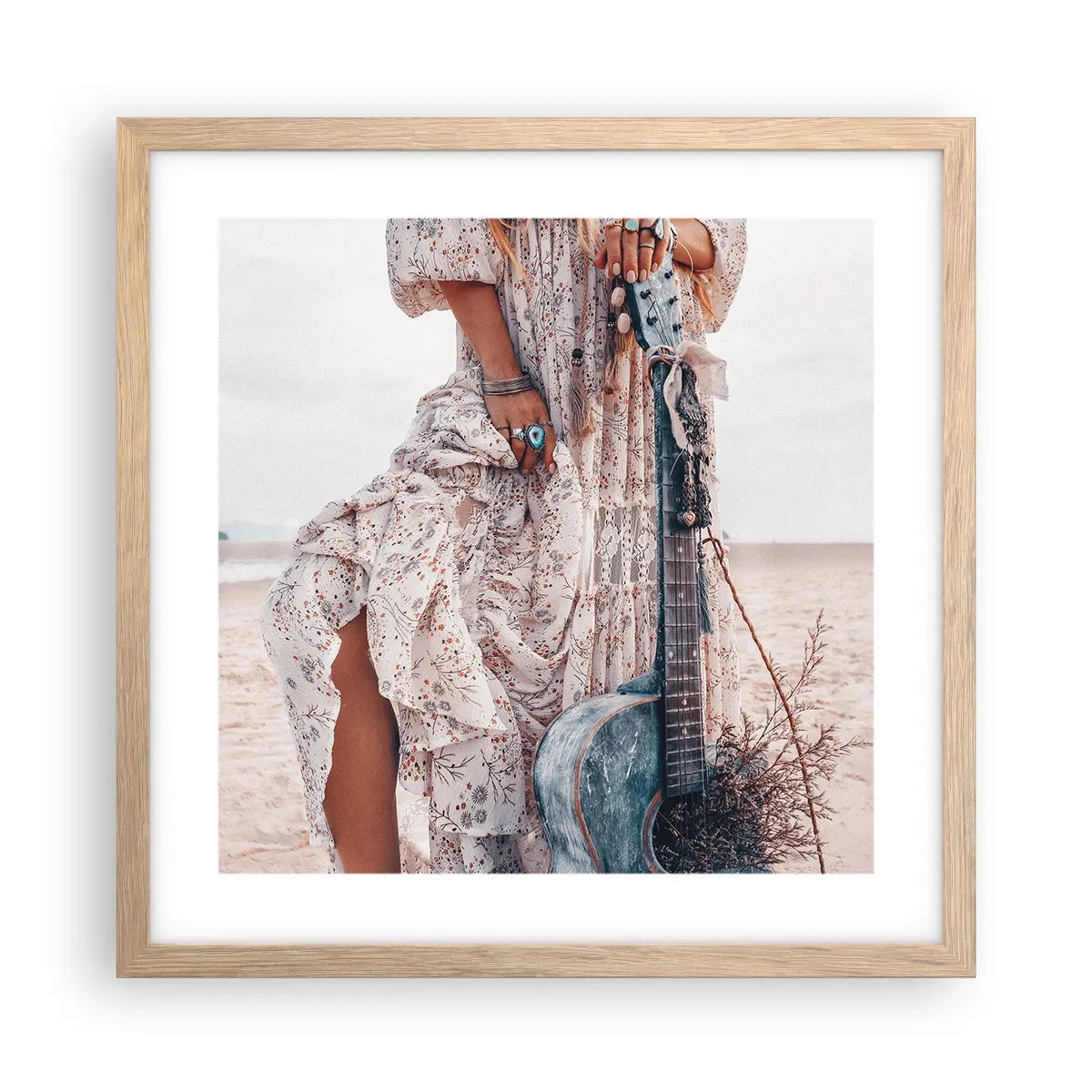 Póster en marco roble claro - Una flor en el camino - 40x40 cm