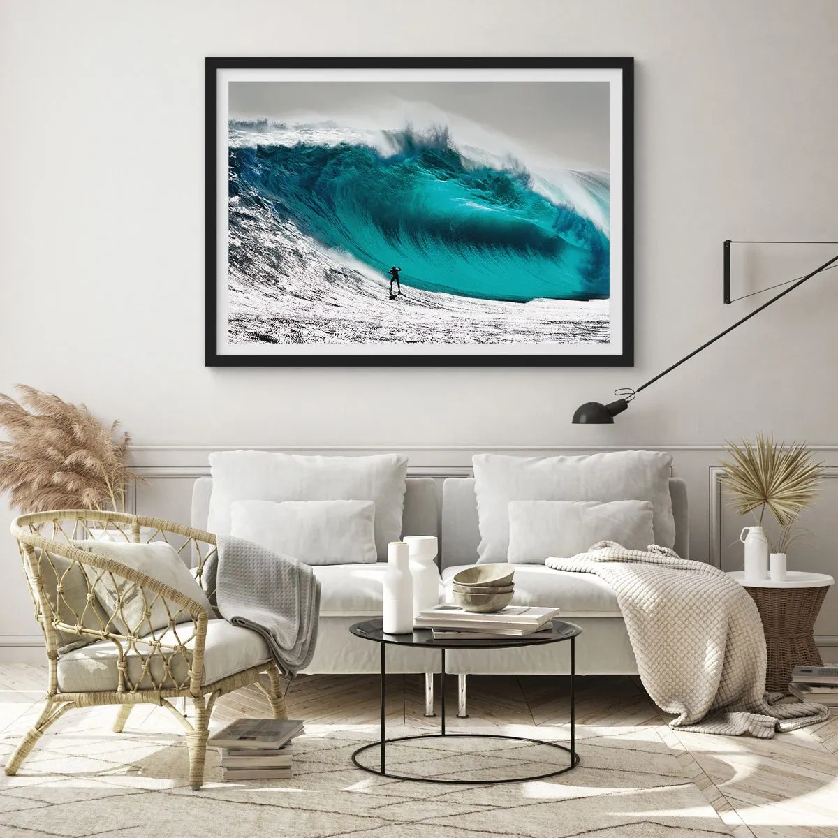 Póster en marco negro - Surfista frente a una ola gigante - 70x50cm - Reto aceptado - Decoración de pared moderna para salón y dormitorio ARTTOR