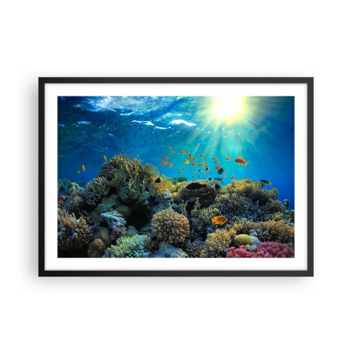 Póster en marco negro - Arrecife de coral con peces bajo los rayos del sol bajo el agua. - 70x50cm - Tesoros submarinos - Decoración de pared moderna para salón y dormitorio ARTTOR