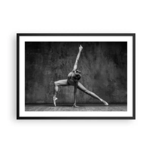 Póster en marco negro - Una bailarina en pose artística frente a una pared sin rematar - 70x50cm - Equilibrio perfecto - Decoración de pared moderna para salón y dormitorio ARTTOR
