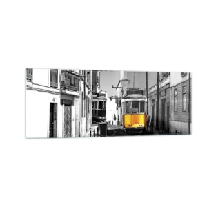 Cuadro sobre vidrio - Impresiones sobre Vidrio - Un tranvía amarillo en las calles de Lisboa en un entorno monocromático. - 140x50cm - Espíritu de Lisboa - Decoración de pared moderna para salón y dormitorio ARTTOR
