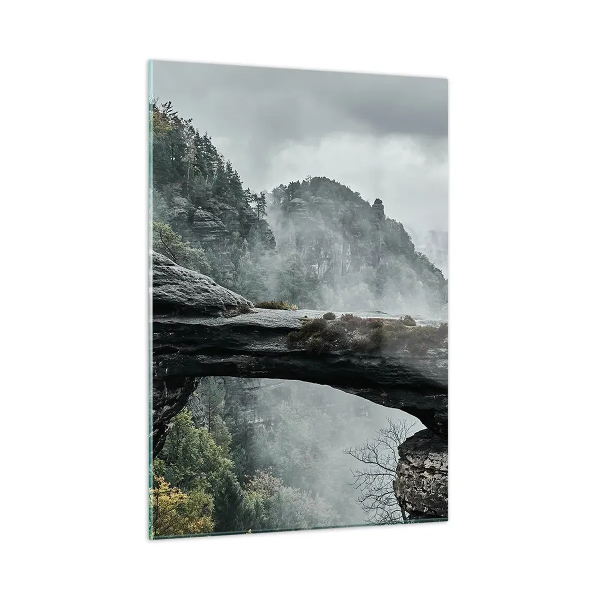 Cuadro sobre vidrio - Impresiones sobre Vidrio - Un puente de piedra entre montañas brumosas y un paisaje forestal. - 50x70cm - La aventura está a punto de comenzar - Decoración de pared moderna para salón y dormitorio ARTTOR