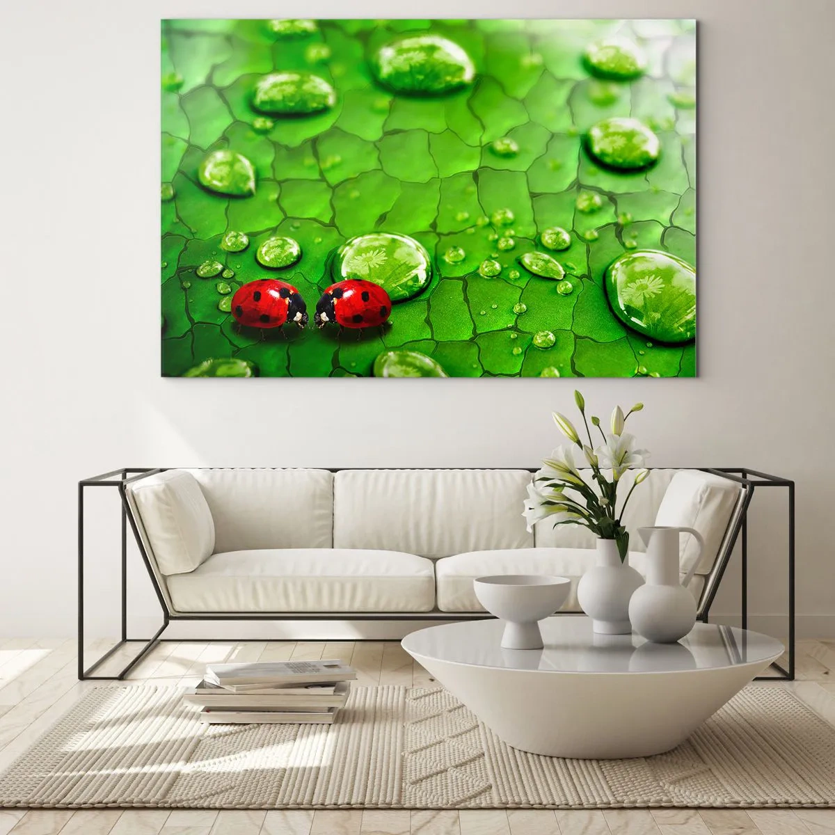 Cuadro sobre vidrio - Impresiones sobre Vidrio - Dos mariquitas en una hoja verde con gotas de agua. - 120x80cm - Reunión sobre verde - Decoración de pared moderna para salón y dormitorio ARTTOR