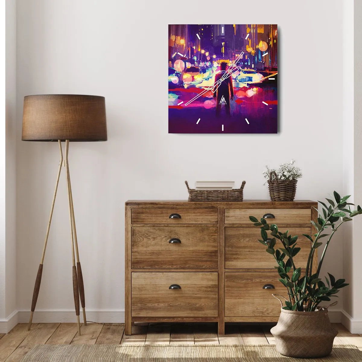Reloj de pared - Reloj de vidrio - Un hombre en una escena nocturna de la ciudad de neón. - 30x30cm - Inmerso en la luz - Decoración de pared moderna para salón y dormitorio ARTTOR