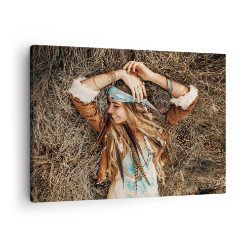Cuadro sobre lienzo - Impresión de Imagen - Mujer de estilo boho tumbada sobre el heno - 70x50cm - El verano del amor - Decoración de pared moderna para salón y dormitorio ARTTOR