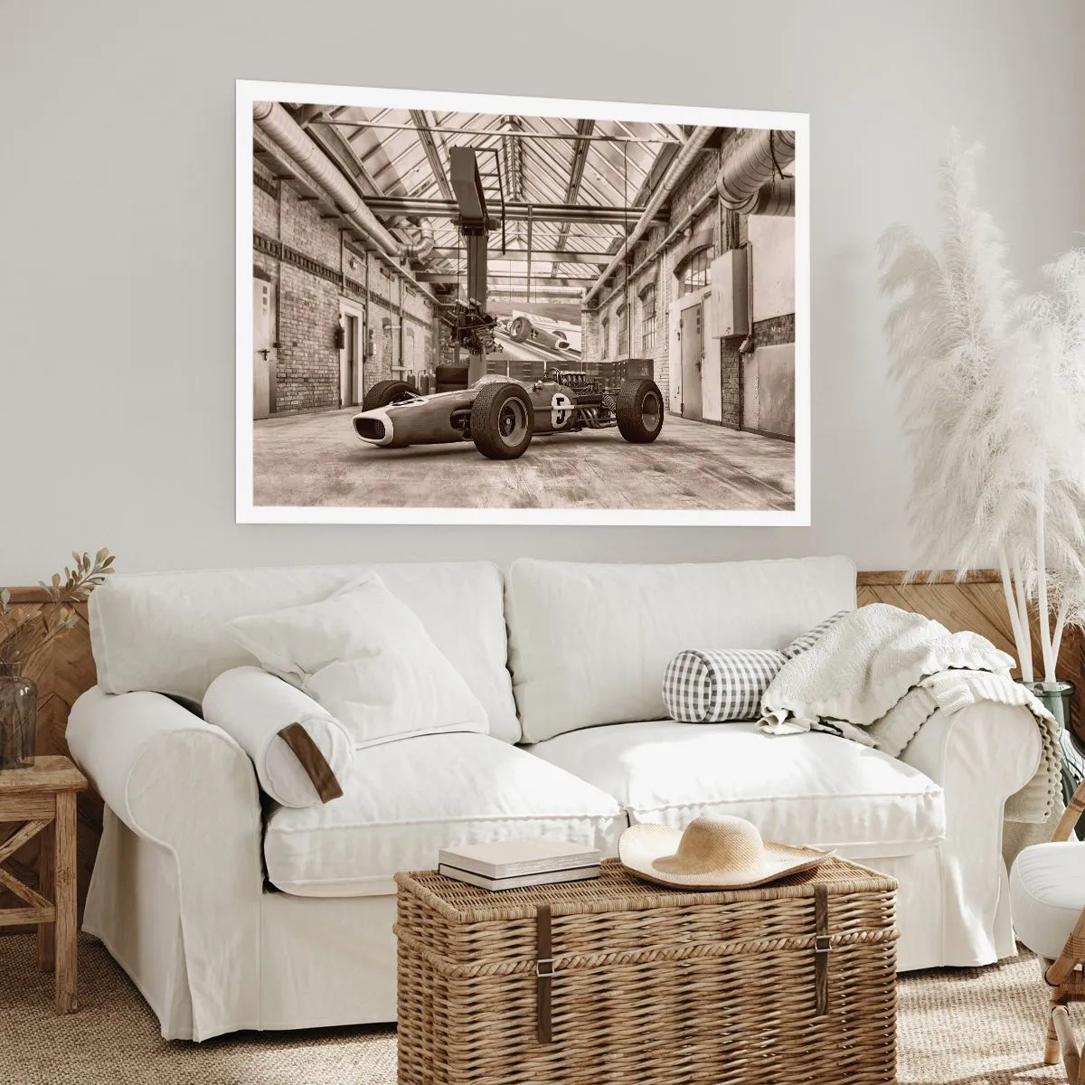 Póster - Coche de carreras en blanco y negro en un interior industrial. - 100x70cm - El descanso del vencedor - Decoración de pared moderna para salón y dormitorio ARTTOR