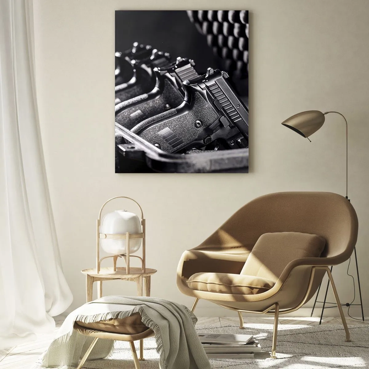 Cuadro sobre vidrio - Impresiones sobre Vidrio - Pistolas negras en un estuche sobre un fondo de espuma protectora. - 50x70cm - ¡Fuego! - Decoración de pared moderna para salón y dormitorio ARTTOR
