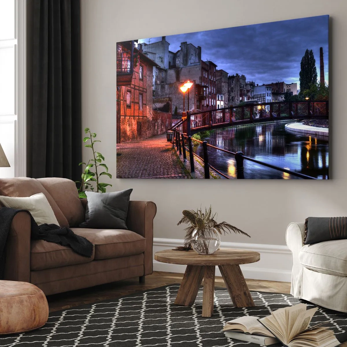 Cuadro sobre lienzo - Impresión de Imagen - Vista nocturna de las casas de vecindad y el puente sobre el canal. - 120x80cm - No conocías Bydgoszcz así - Decoración de pared moderna para salón y dormitorio ARTTOR