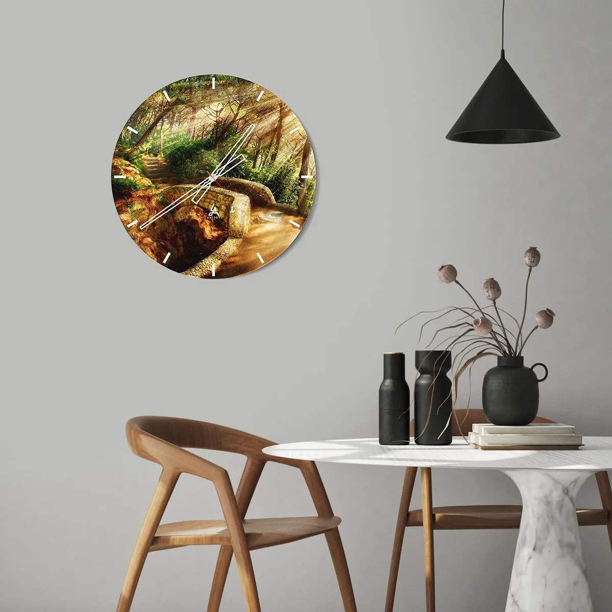 Reloj de pared - Reloj de vidrio - Un camino forestal con un puente de piedra bajo los rayos del sol. - 30x30cm - Directamente desde el puente hacia el bosque de las hadas - Decoración de pared moderna para salón, cocina y dormitorio ARTTOR