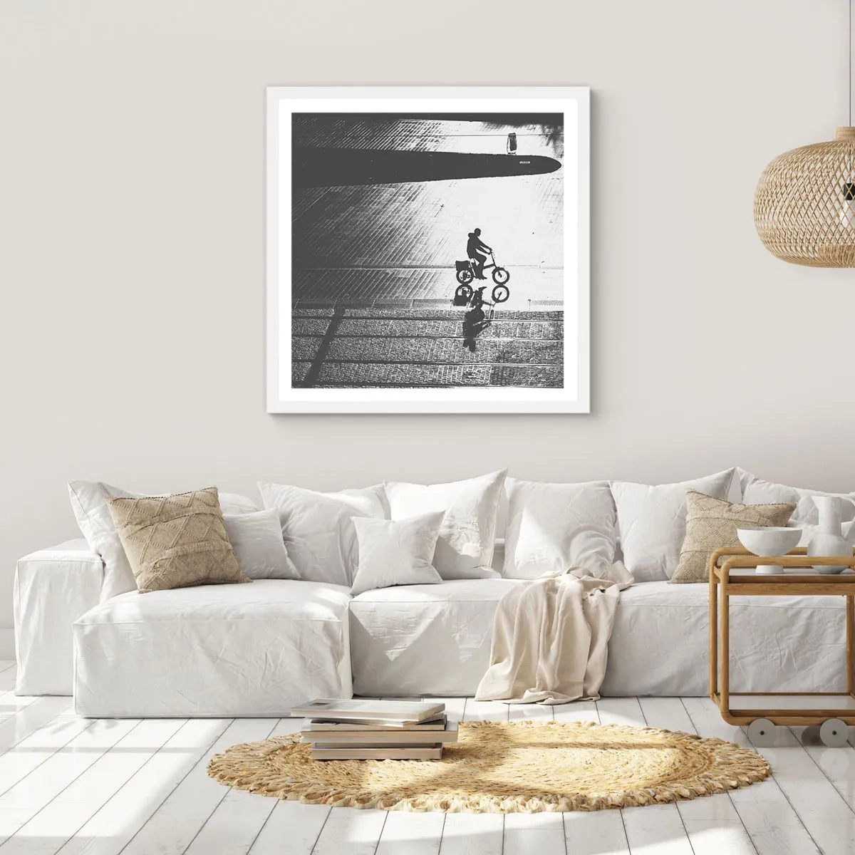 Póster en marco blanco - Adelante, a través de la ciudad - 50x50 cm