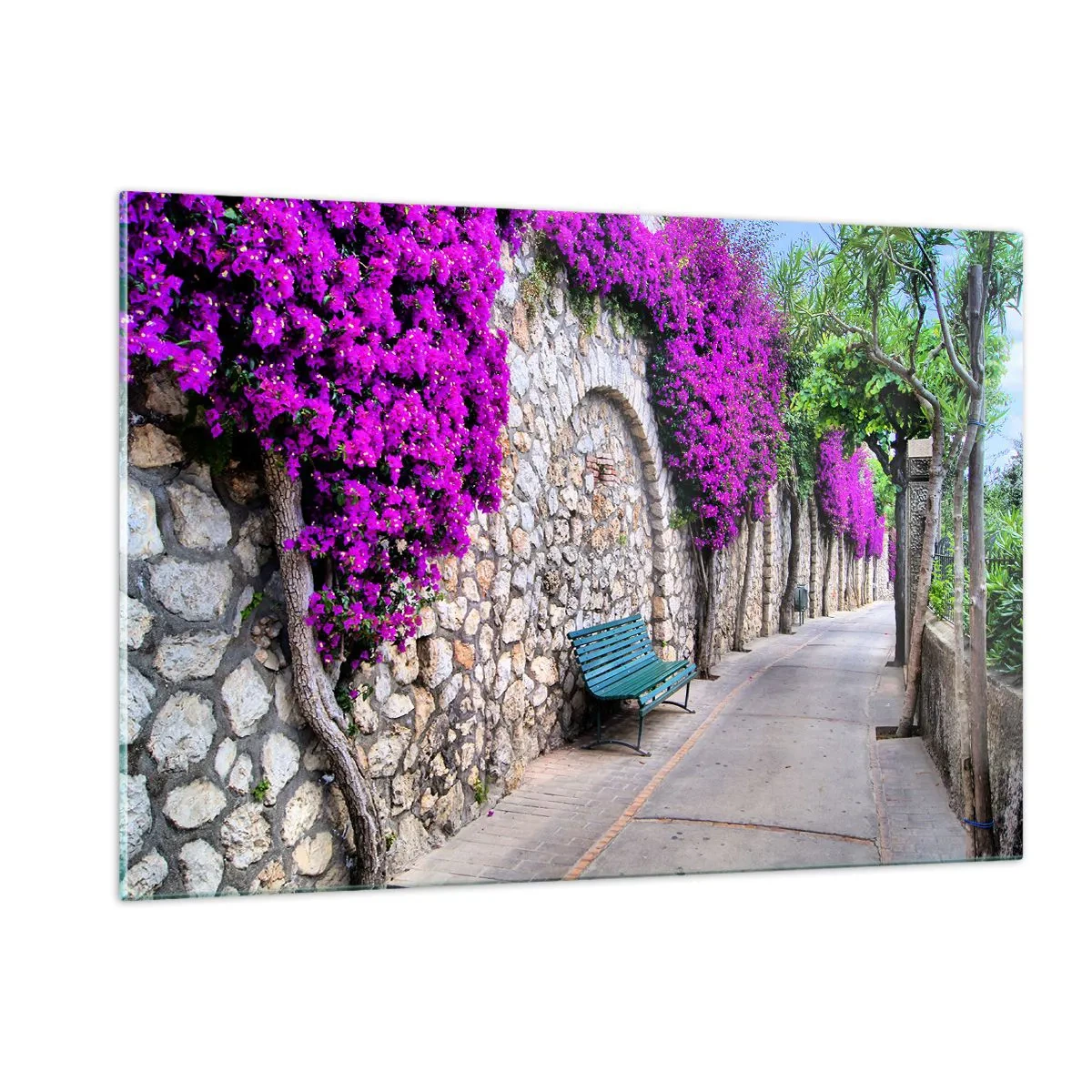 Cuadro sobre vidrio - Impresiones sobre Vidrio - Un muro de piedra con flores violetas y un banco a lo largo del camino. - 120x80cm - Punto de reunión - Decoración de pared moderna para salón y dormitorio ARTTOR