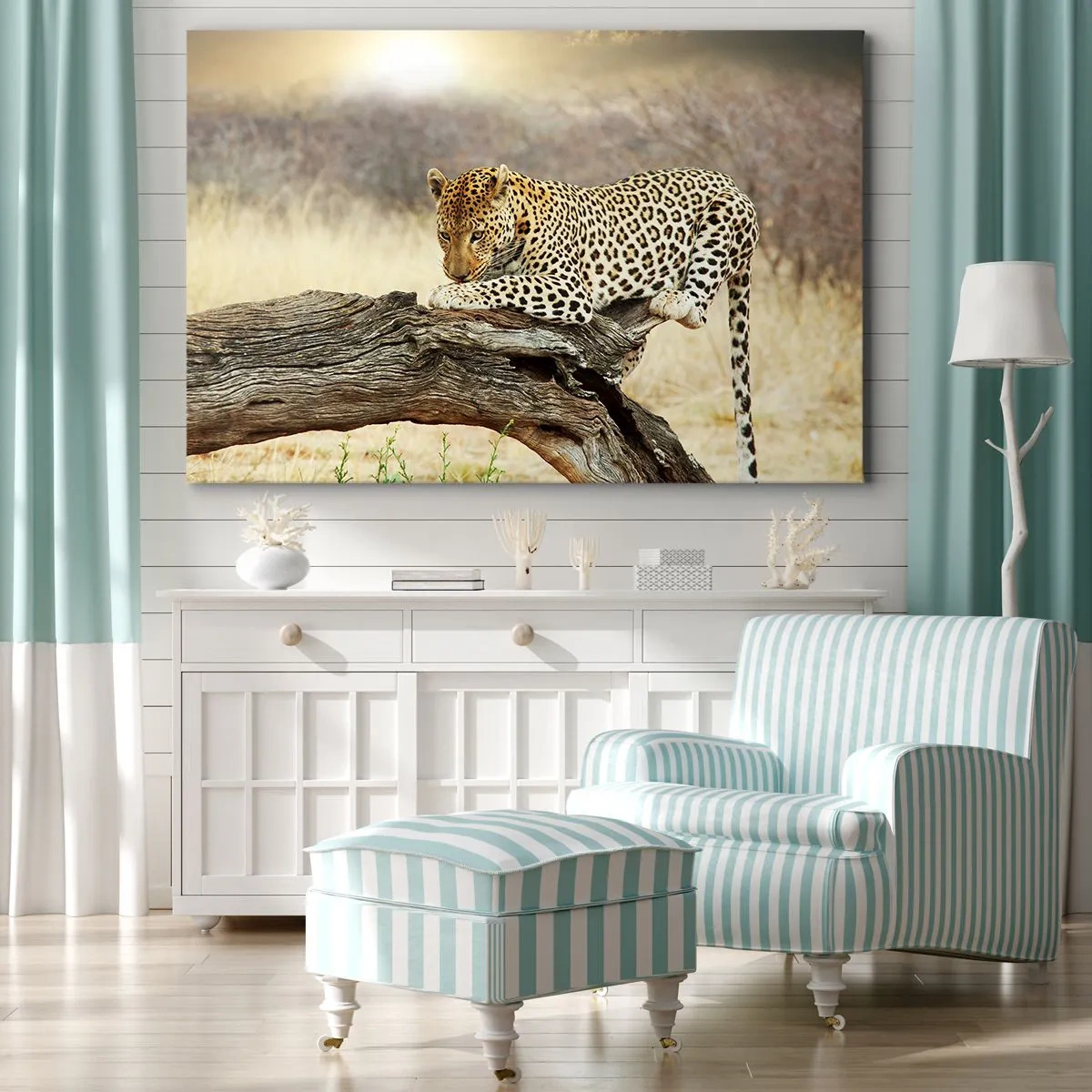Cuadro sobre lienzo - Impresión de Imagen - Un leopardo descansando en el tronco de un árbol en la sabana. - 120x80cm - Voy por mi cuenta - Decoración de pared moderna para salón y dormitorio ARTTOR