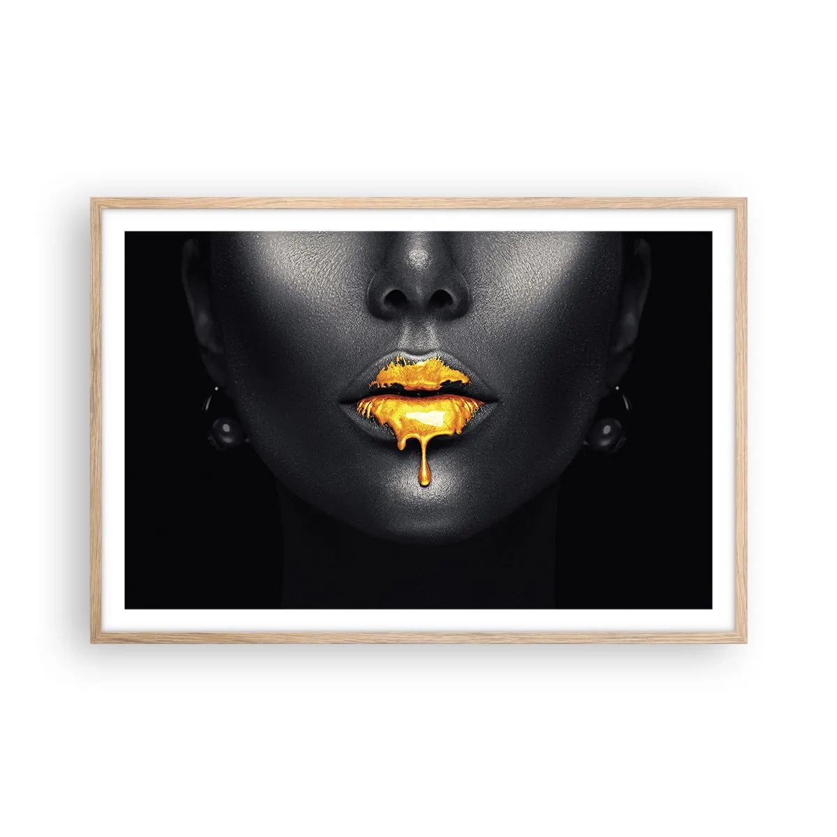 Póster en marco roble claro - Labios de oro - 91x61 cm