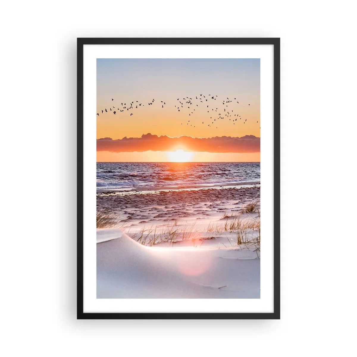 Póster en marco negro - Puesta de sol sobre el mar con pájaros en el horizonte y la playa. - 50x70cm - Paisaje horizontal - Decoración de pared moderna para salón y dormitorio ARTTOR