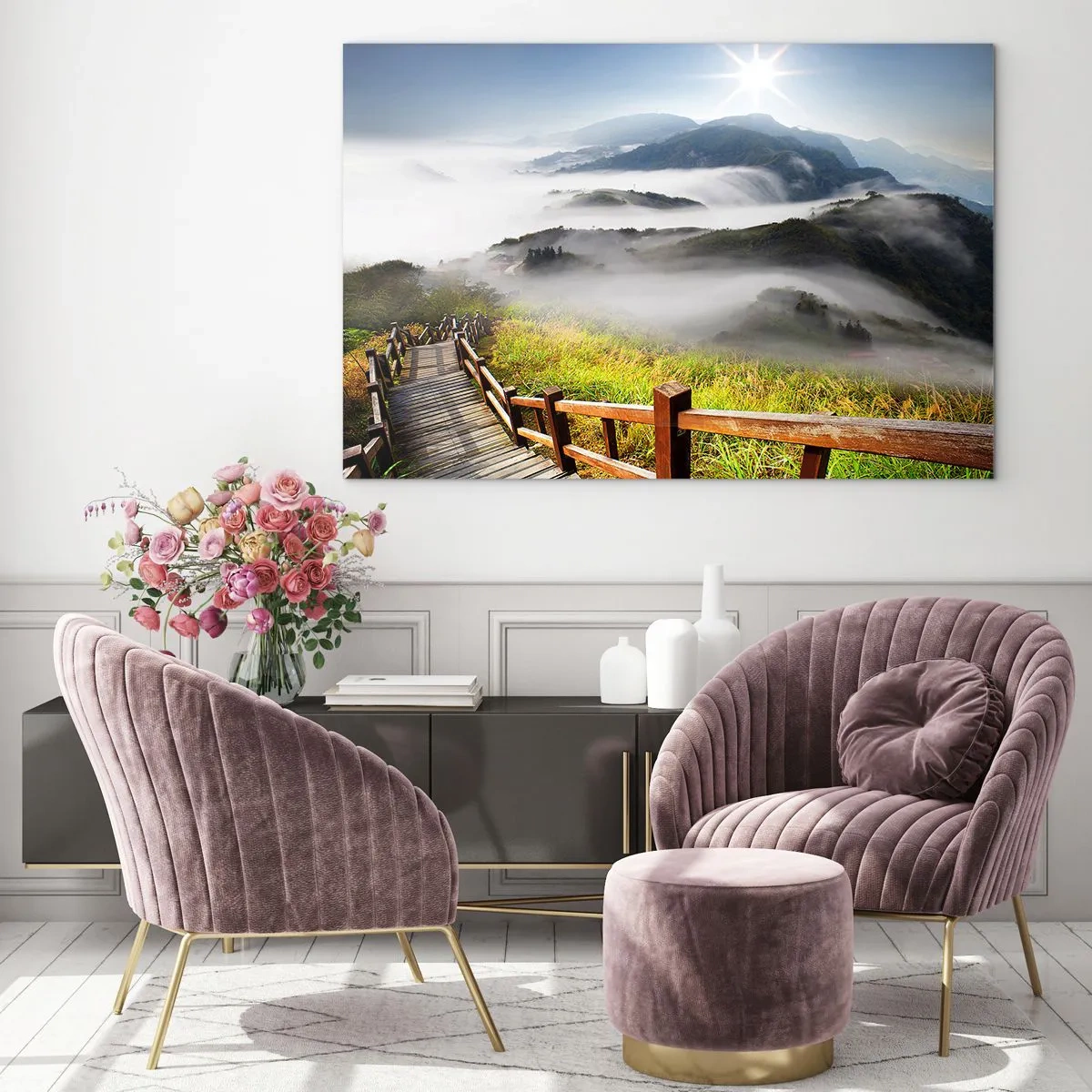 Cuadro sobre vidrio - Impresiones sobre Vidrio - Paisaje de montaña con niebla y un camino de madera al amanecer. - 100x70cm - Tejido de resplandor y niebla - Decoración de pared moderna para salón y dormitorio ARTTOR