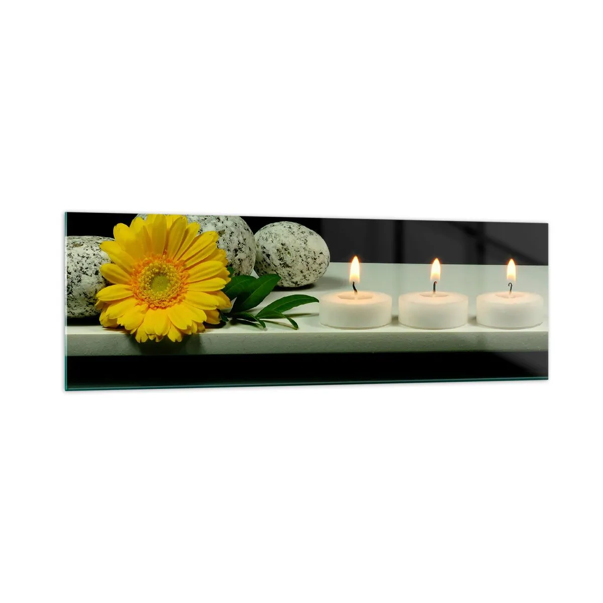 Cuadro sobre vidrio - Impresiones sobre Vidrio - Flor amarilla, velas y piedras sobre el fondo del agua. - 160x50cm - Calmar los sentidos - Decoración de pared moderna para salón y dormitorio ARTTOR