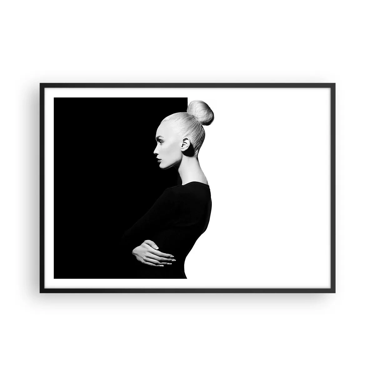 Póster en marco negro - Retrato elegante de una mujer sobre un fondo blanco y negro. - 100x70cm - Simplemente femenina - Decoración de pared moderna para salón y dormitorio ARTTOR