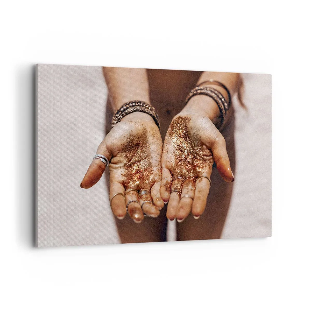 Cuadro sobre lienzo - Impresión de Imagen - Primer plano de manos con purpurina en tonos cálidos. - 120x80cm - Un regalo para ti - Decoración de pared moderna para salón y dormitorio ARTTOR