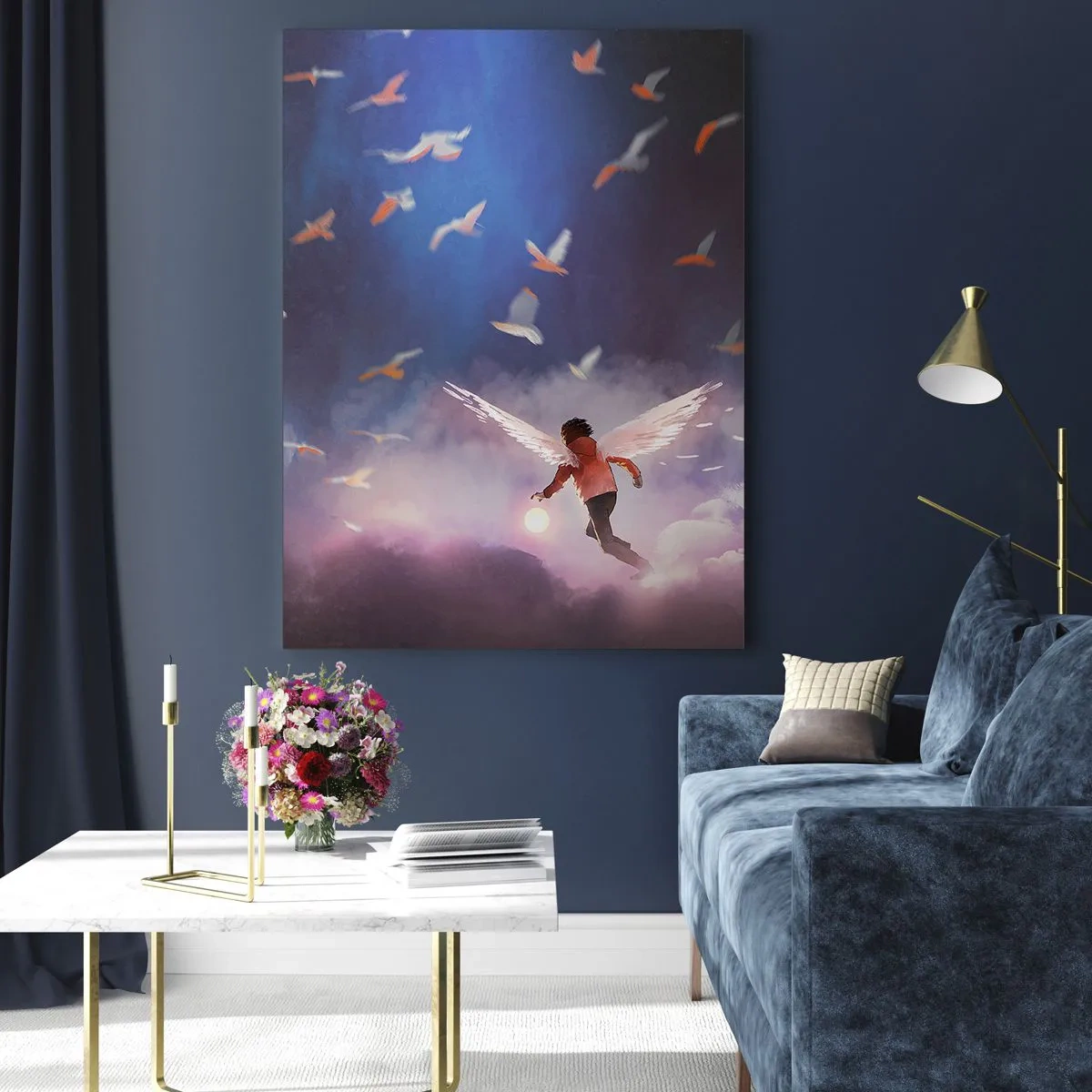 Cuadro sobre vidrio - Impresiones sobre Vidrio - Una figura con alas de ángel flotando entre pájaros en el cielo. - 80x120cm - Imaginación y valor - Decoración de pared moderna para salón y dormitorio ARTTOR