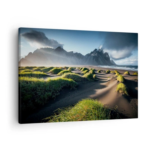 Cuadro sobre lienzo - Impresión de Imagen - Dunas verdes con fondo de montañas bajo un cielo azul - 70x50cm - Armonía de los elementos - Decoración de pared moderna para salón y dormitorio ARTTOR