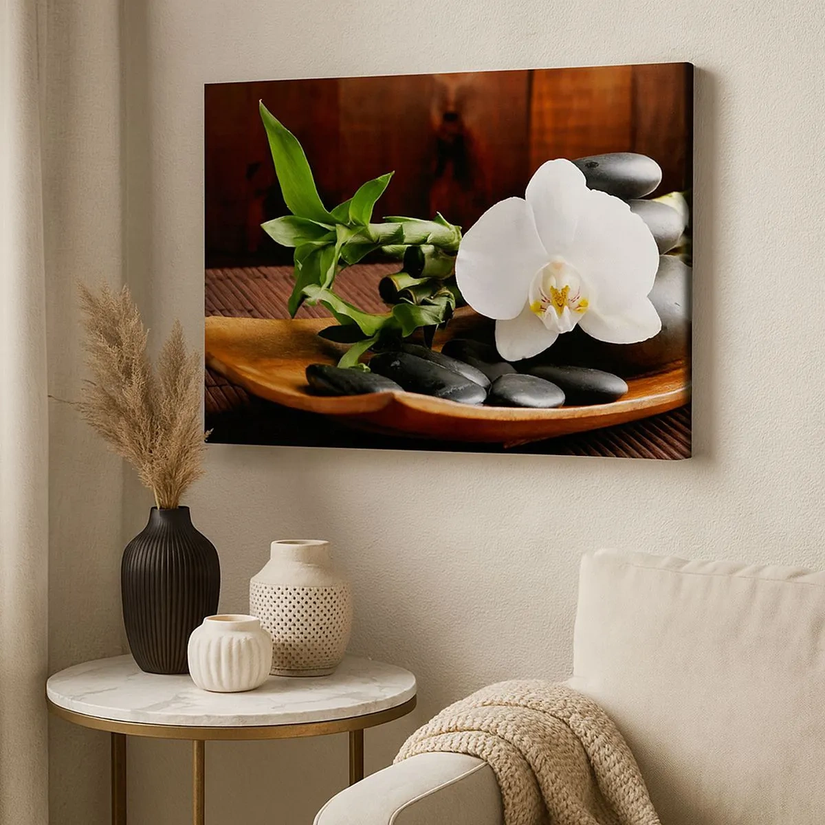 Cuadro sobre lienzo - Impresión de Imagen - Orquídea blanca con bambú sobre un fondo de piedra de estilo zen. - 70x50cm - Ríndete al tacto de la naturaleza - Decoración de pared moderna para salón y dormitorio ARTTOR