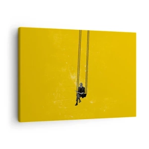 Cuadro sobre lienzo - Impresión de Imagen - Una persona en un columpio sobre un fondo de color amarillo intenso. - 70x50cm - Un día como cualquier otro - Decoración de pared moderna para salón y dormitorio ARTTOR