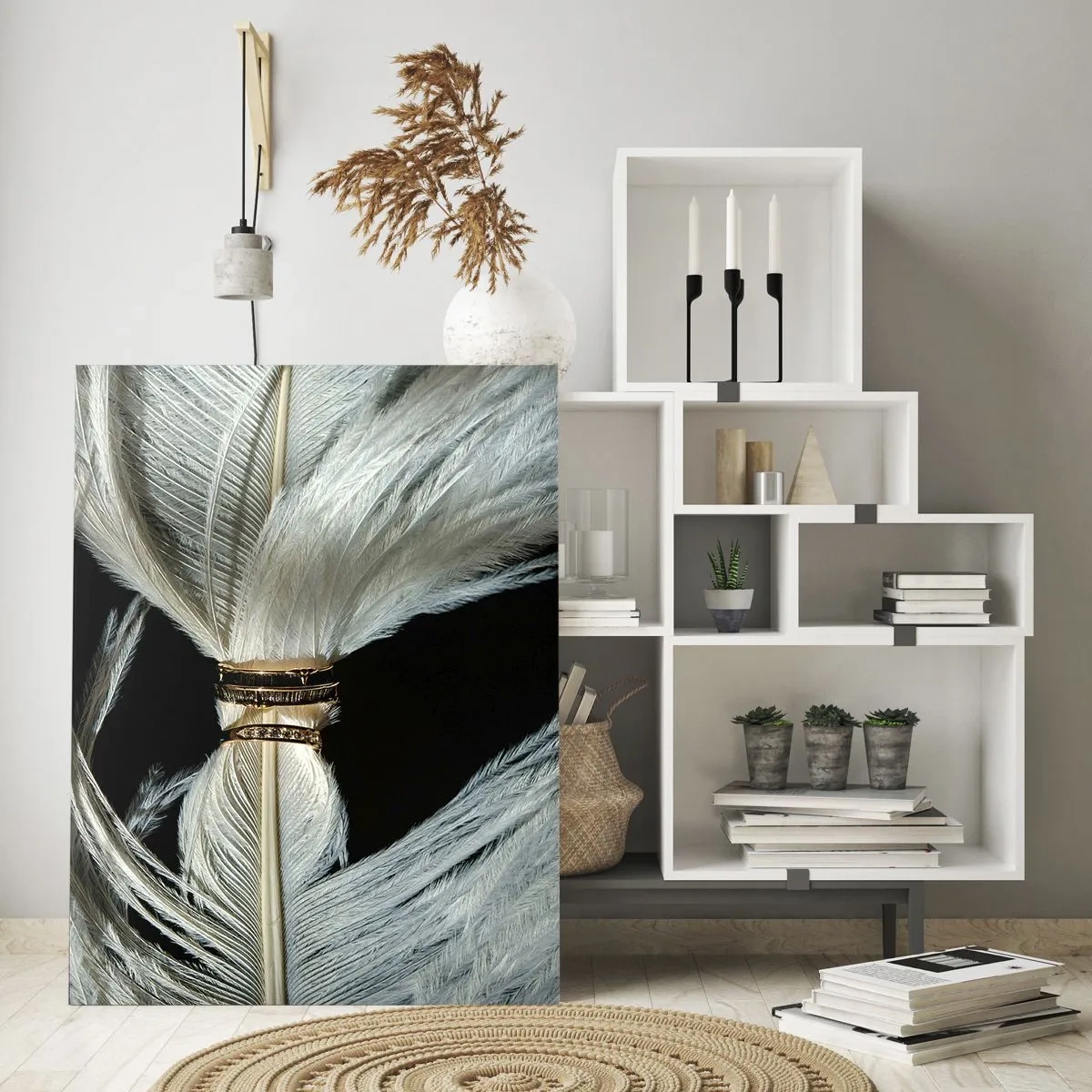 Cuadro sobre vidrio - Impresiones sobre Vidrio - Primer plano de anillos de boda sobre plumas blancas sobre un fondo negro - 50x70cm - ...y no te dejaré.... - Decoración de pared moderna para salón y dormitorio ARTTOR