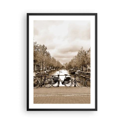 Póster en marco negro - Bicicletas en tonos sepia junto al canal - 50x70cm - Holanda solo hay una - Decoración de pared moderna para salón y dormitorio ARTTOR
