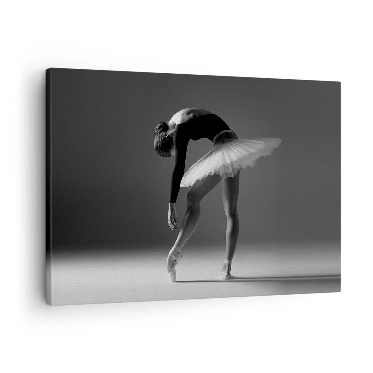 Cuadro sobre lienzo - Impresión de Imagen - Una bailarina en una pose elegante sobre un fondo blanco y negro. - 70x50cm - Bella bailarina - Decoración de pared moderna para salón y dormitorio ARTTOR