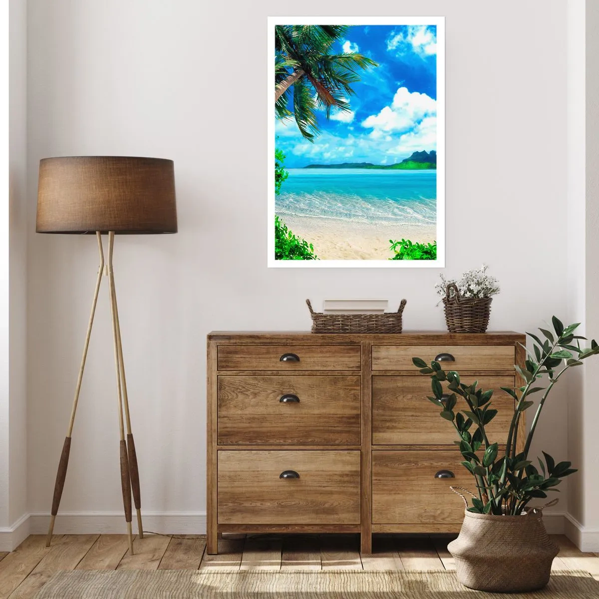 Póster - Playa tropical con palmeras y mar azul. - 50x70cm - El azul de los trópicos - Decoración de pared moderna para salón y dormitorio ARTTOR