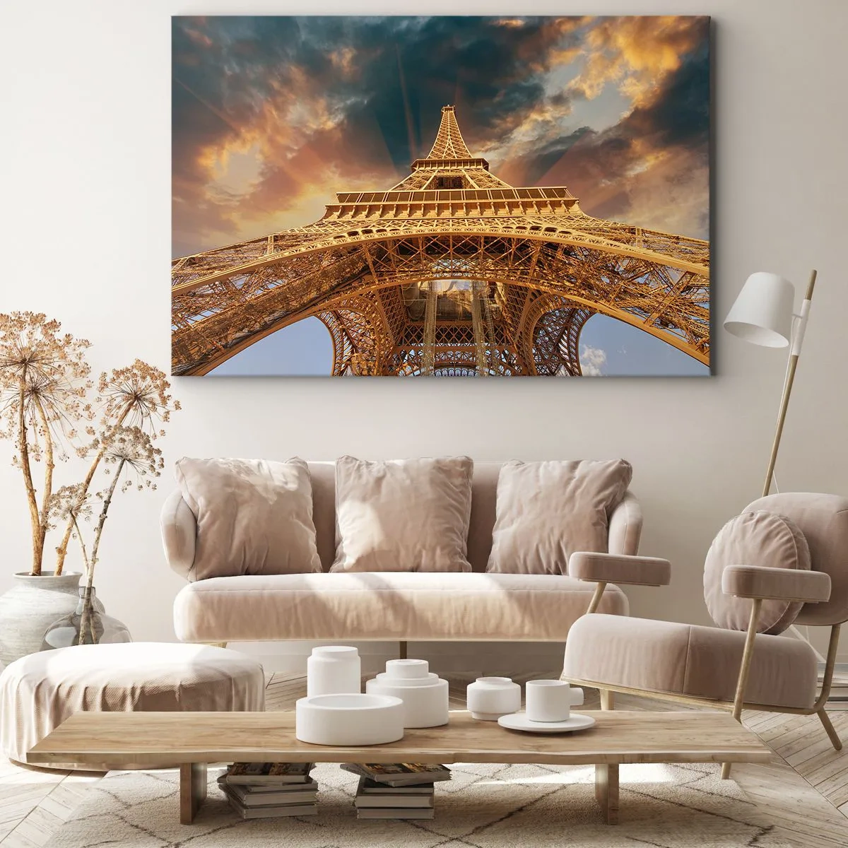 Cuadro sobre lienzo - Impresión de Imagen - La Torre Eiffel desde abajo con el sol poniente como telón de fondo - 70x50cm - Mientras la humanidad alcanza el cielo - Decoración de pared moderna para salón y dormitorio ARTTOR