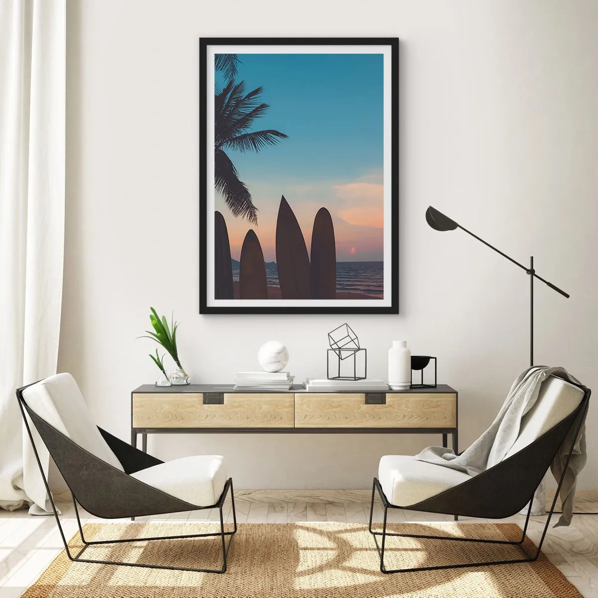 Póster en marco negro - Tablas de surf en la playa con una puesta de sol y palmeras al fondo - 50x70cm - Mañana también disfrutaremos - Decoración de pared moderna para salón y dormitorio ARTTOR