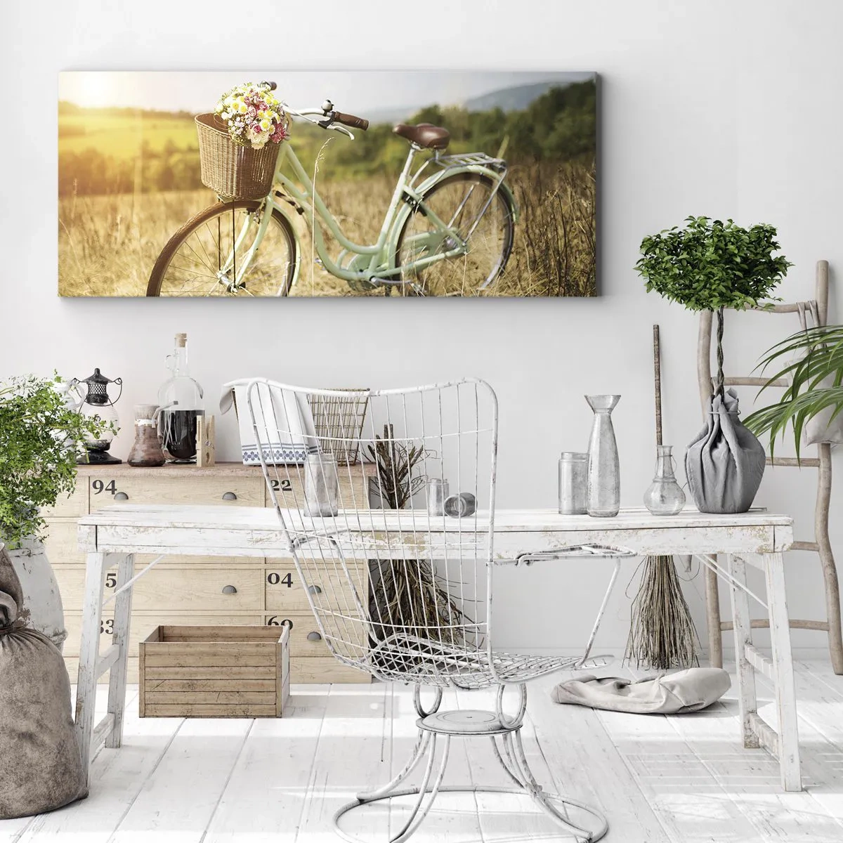 Cuadro sobre lienzo - Impresión de Imagen - Una bicicleta retro con una cesta llena de flores sobre un fondo de pradera. - 160x50cm - Me quedaré aquí un tiempo - Decoración de pared moderna para salón y dormitorio ARTTOR