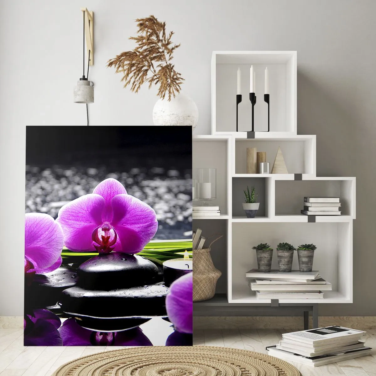 Cuadro sobre vidrio - Impresiones sobre Vidrio - Orquídeas moradas con piedras y velas sobre un fondo de agua. - 50x70cm - Ahogarse en la paz y la tranquilidad - Decoración de pared moderna para salón y dormitorio ARTTOR