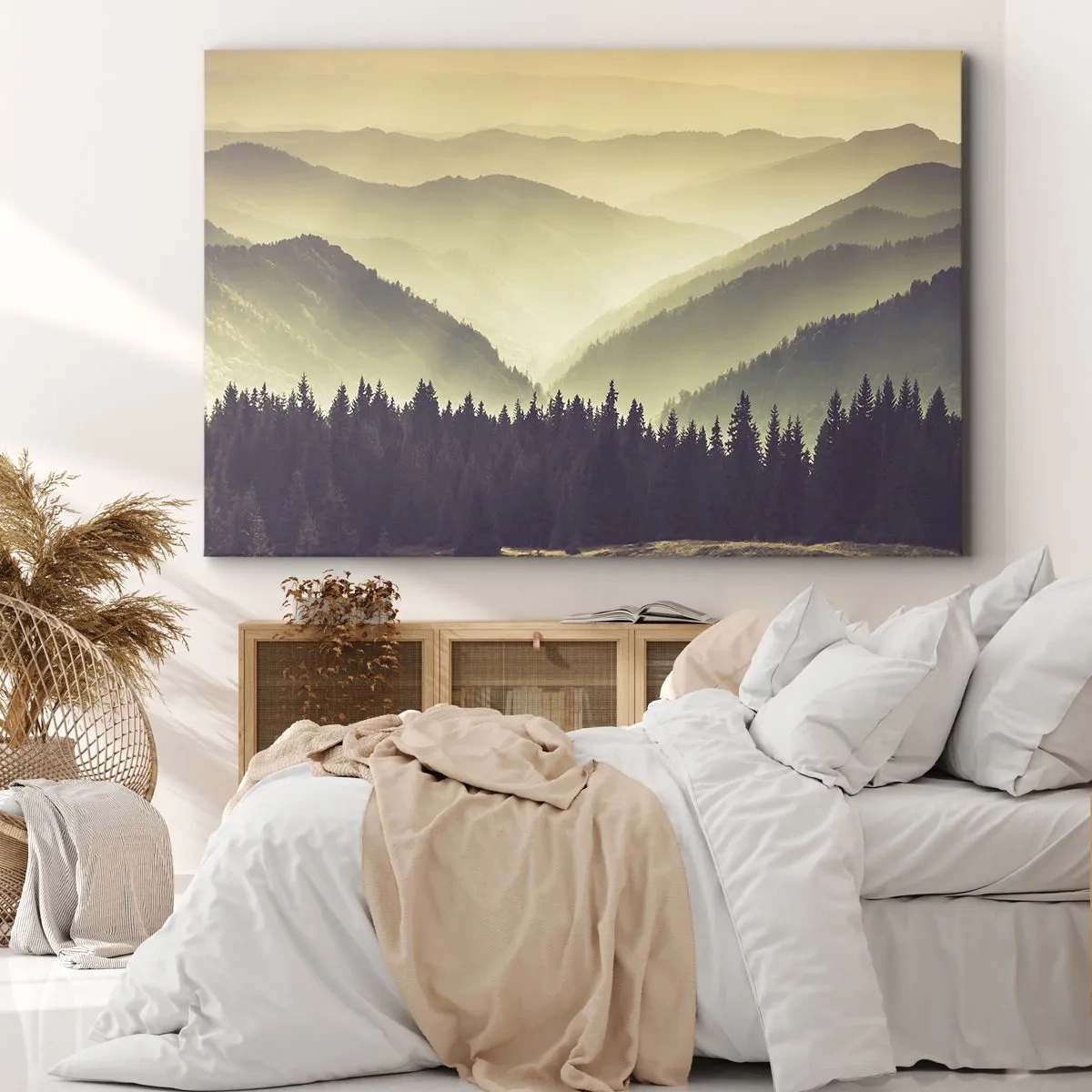 Cuadro sobre lienzo - Impresión de Imagen - Pintorescas cadenas montañosas envueltas en niebla y con una luz cálida - 70x50cm - Más allá de las siete montañas... - Decoración de pared moderna para salón y dormitorio ARTTOR