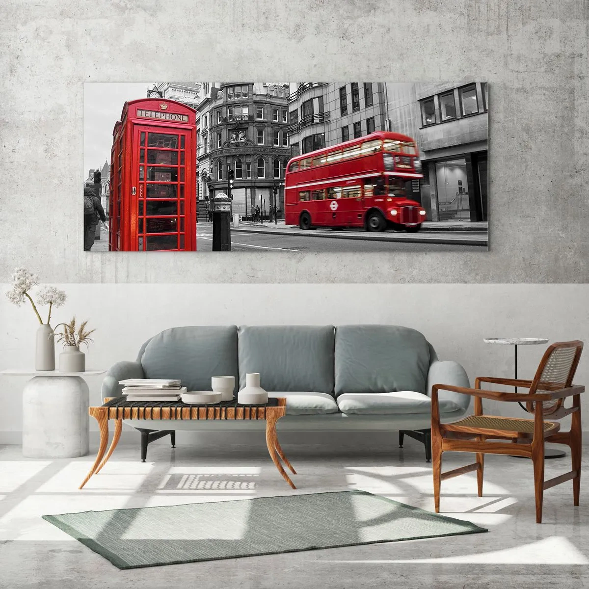 Cuadro sobre vidrio - Impresiones sobre Vidrio - Una cabina telefónica roja y un autobús de dos pisos en Londres con la ciudad al fondo. - 120x50cm - El más rojo de Europa - Decoración de pared moderna para salón y dormitorio ARTTOR