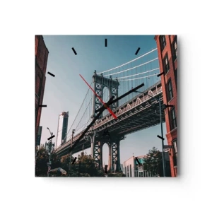 Reloj de pared - Reloj de vidrio - Un puente entre edificios en un paisaje urbano - 30x30cm - Sobre el fluir de la ciudad - Decoración de pared moderna para salón y dormitorio ARTTOR
