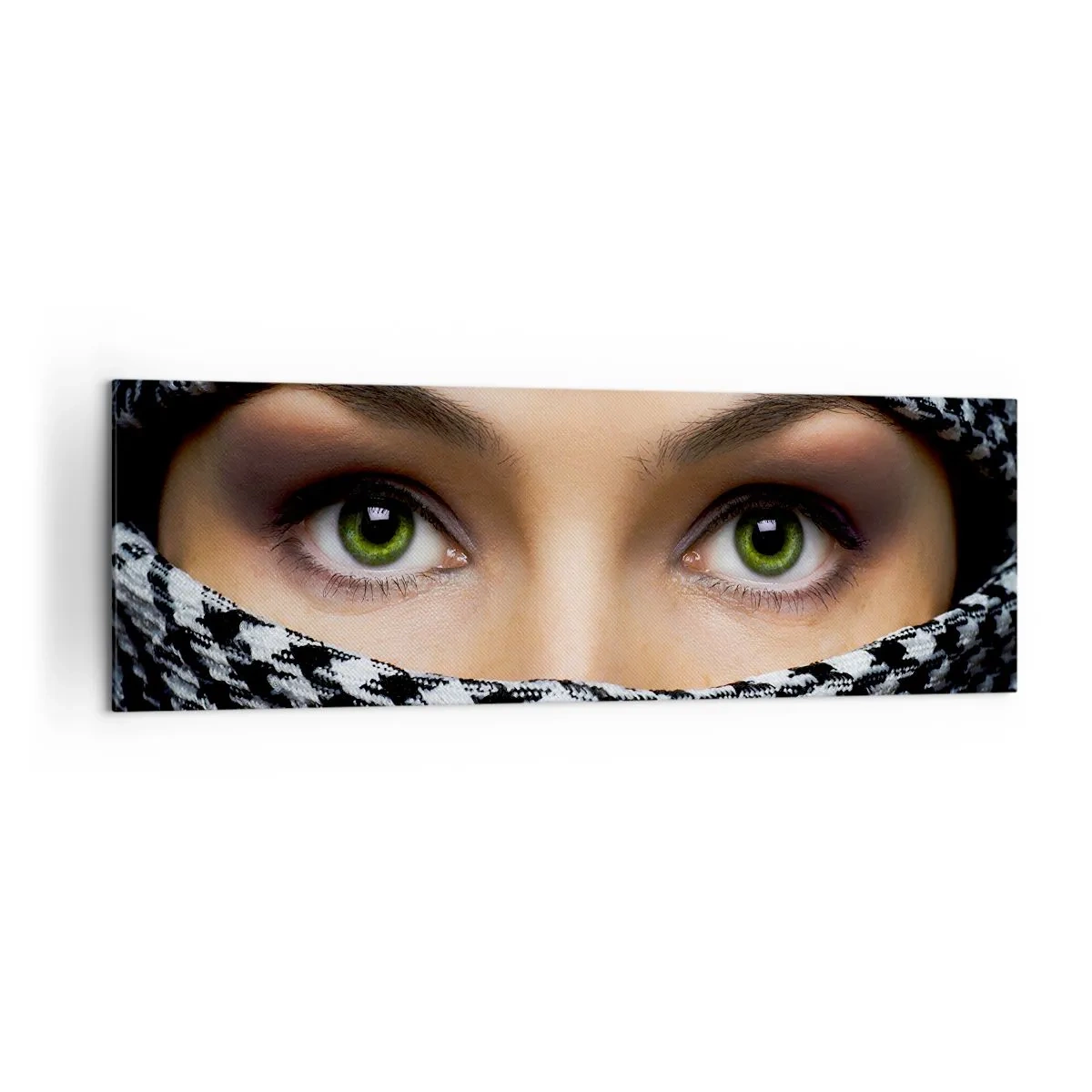 Cuadro sobre lienzo - Impresión de Imagen - Los ojos verdes de una mujer están ocultos tras una tela estampada en blanco y negro. - 160x50cm - Hermosa mirada de ojos verdes - Decoración de pared moderna para salón y dormitorio ARTTOR