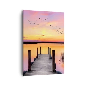 Cuadro sobre lienzo - Impresión de Imagen - Un muelle en un lago al atardecer con pájaros en el cielo. - 50x70cm - Violeta amanecer silencioso - Decoración de pared moderna para salón y dormitorio ARTTOR
