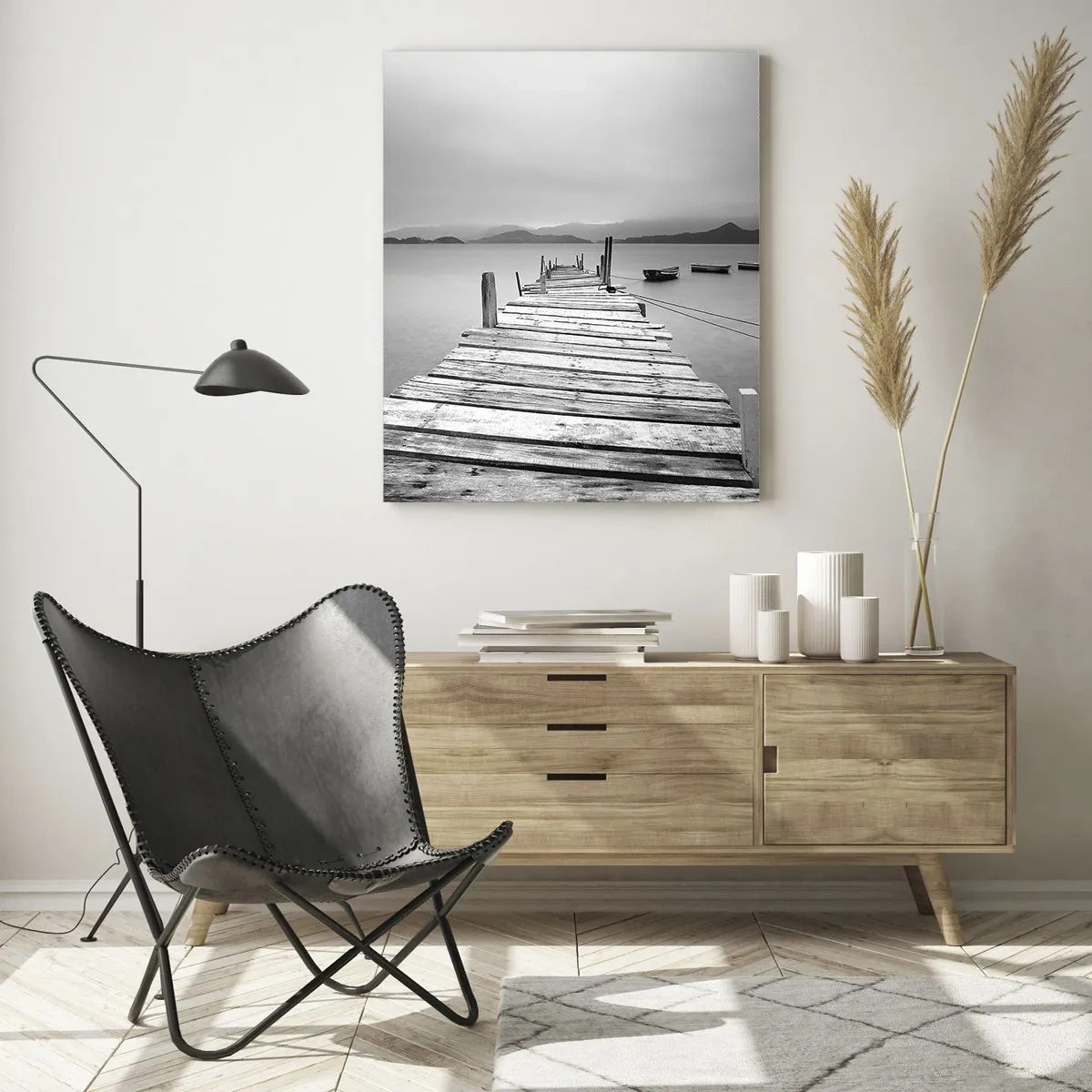 Cuadro sobre vidrio - Impresiones sobre Vidrio - Muelle de madera sobre un lago tranquilo en blanco y negro - 50x70cm - Más allá de las montañas, más allá de los mares - Decoración de pared moderna para salón y dormitorio ARTTOR