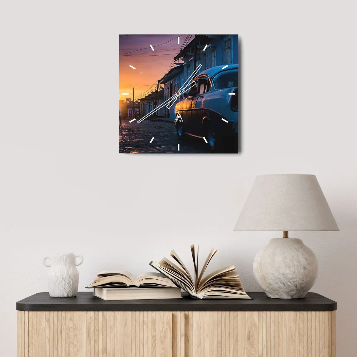 Reloj de pared - Reloj de vidrio - Aquí el tiempo se ralentiza - 30x30 cm