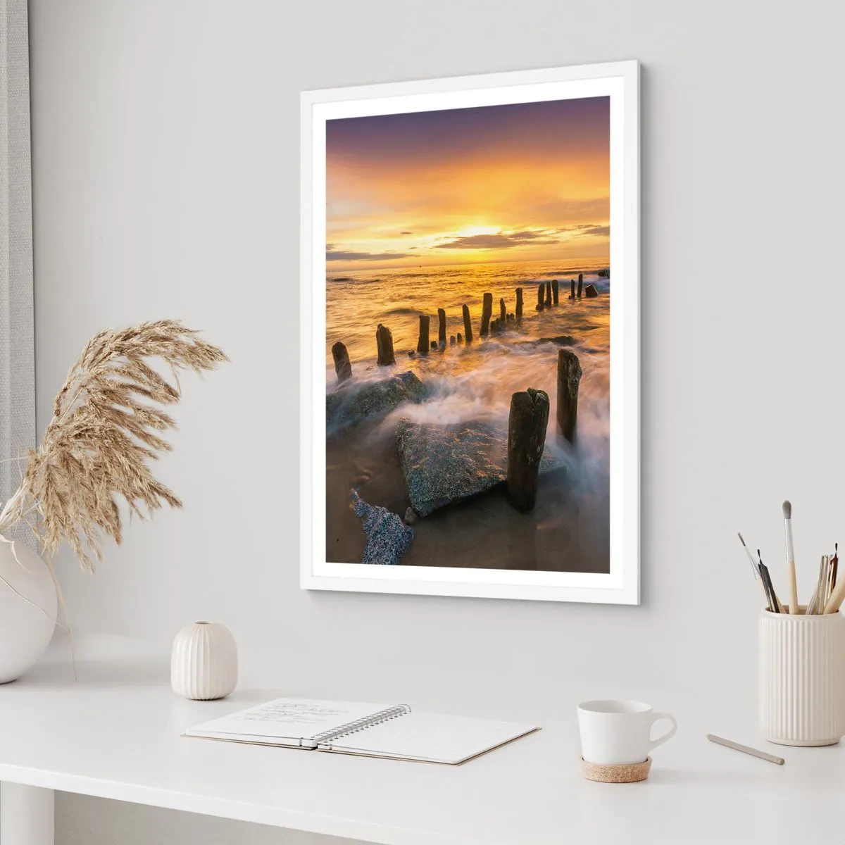 Póster en marco blanco - La cruda belleza del Báltico - 40x50 cm