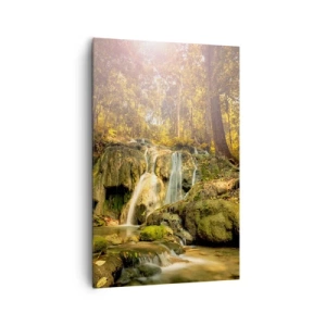 Cuadro sobre lienzo - Impresión de Imagen - Una cascada forestal bajo los rayos del sol, rodeada de vegetación. - 80x120cm - Cascada forestal en verde - Decoración de pared moderna para salón y dormitorio ARTTOR