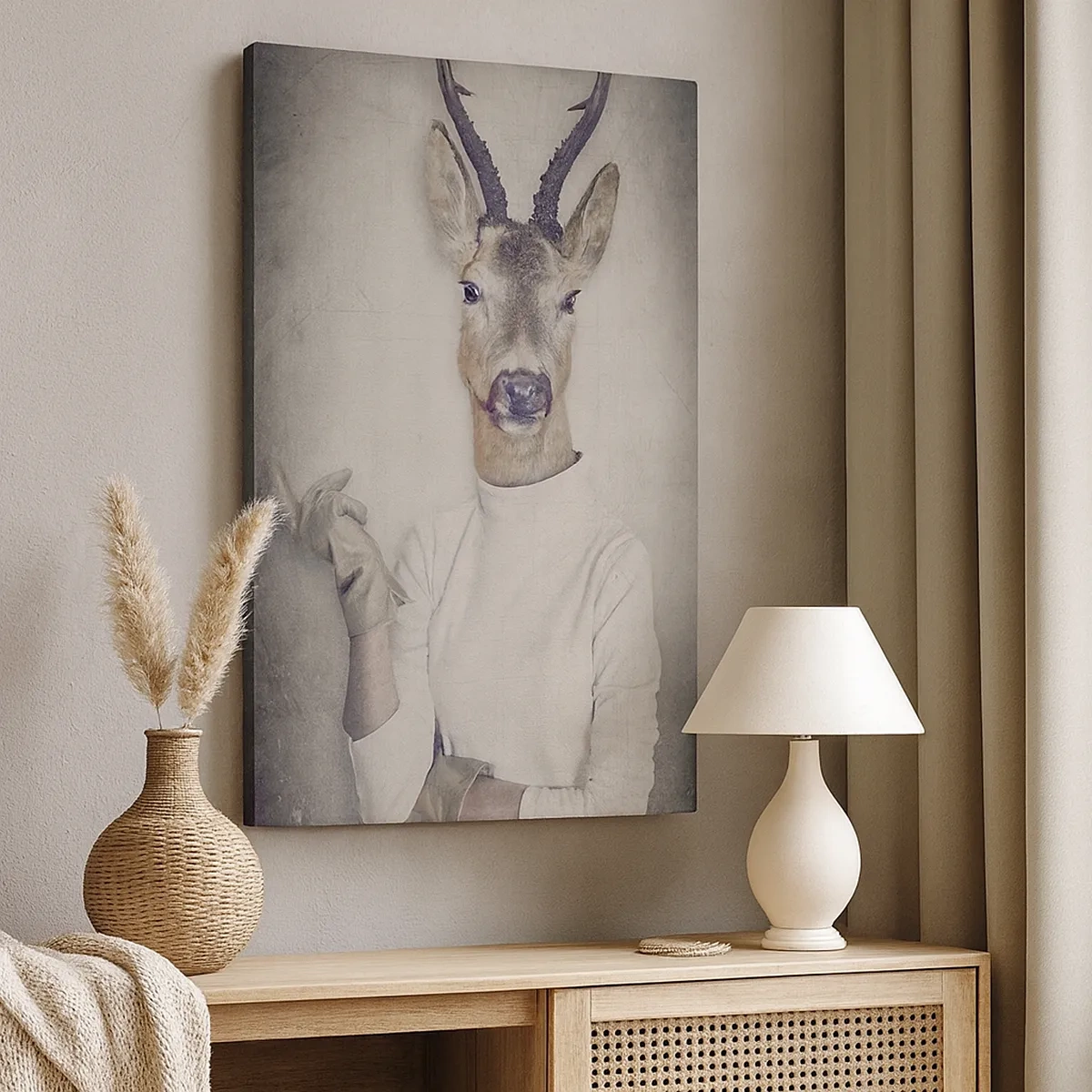 Cuadro sobre lienzo - Impresión de Imagen - Un tríptico con figuras de animales con ropa humana sobre un fondo artístico. - 50x70cm - Que los gestos hablen - Decoración de pared moderna para salón y dormitorio ARTTOR